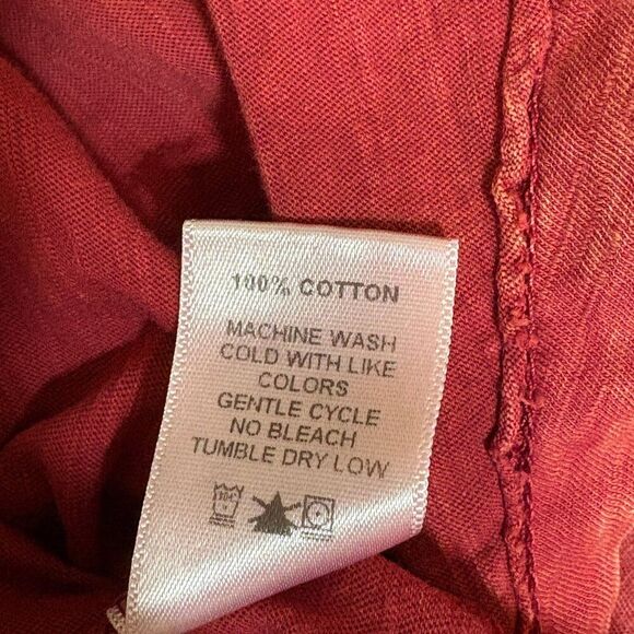 Jess &  Jane Circles Long Sleeve Tee Size Small Red - Picture 6 of 6